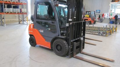 Forklift Driver Training and Certification